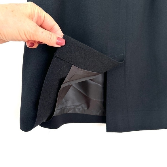 Talbots pencil skirt in 💯  wool, fully lined - Picture 5 of 11